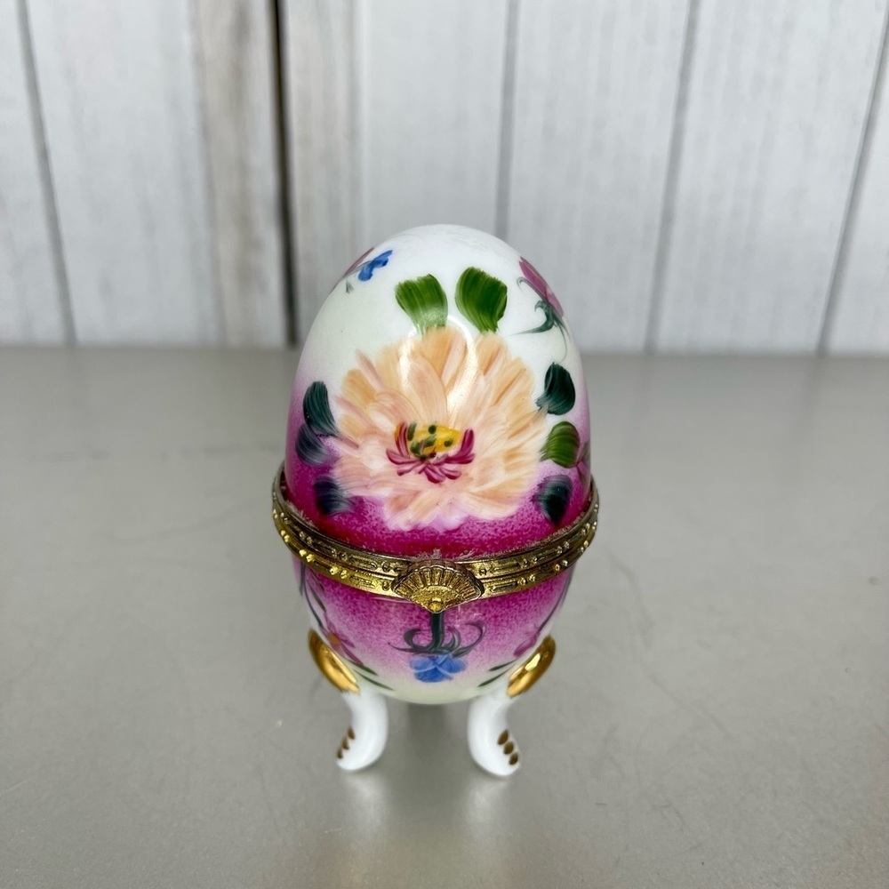 Vintage Porcelain Egg Trinket Box w Legs & Clasp Gold Trim Floral Hand Painted